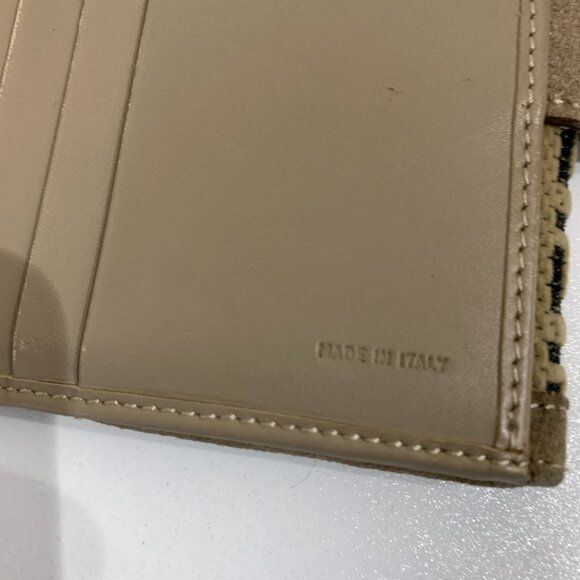 Fendi Tan and Black Women's Wallet. Free Shipping - Picture 10 of 12